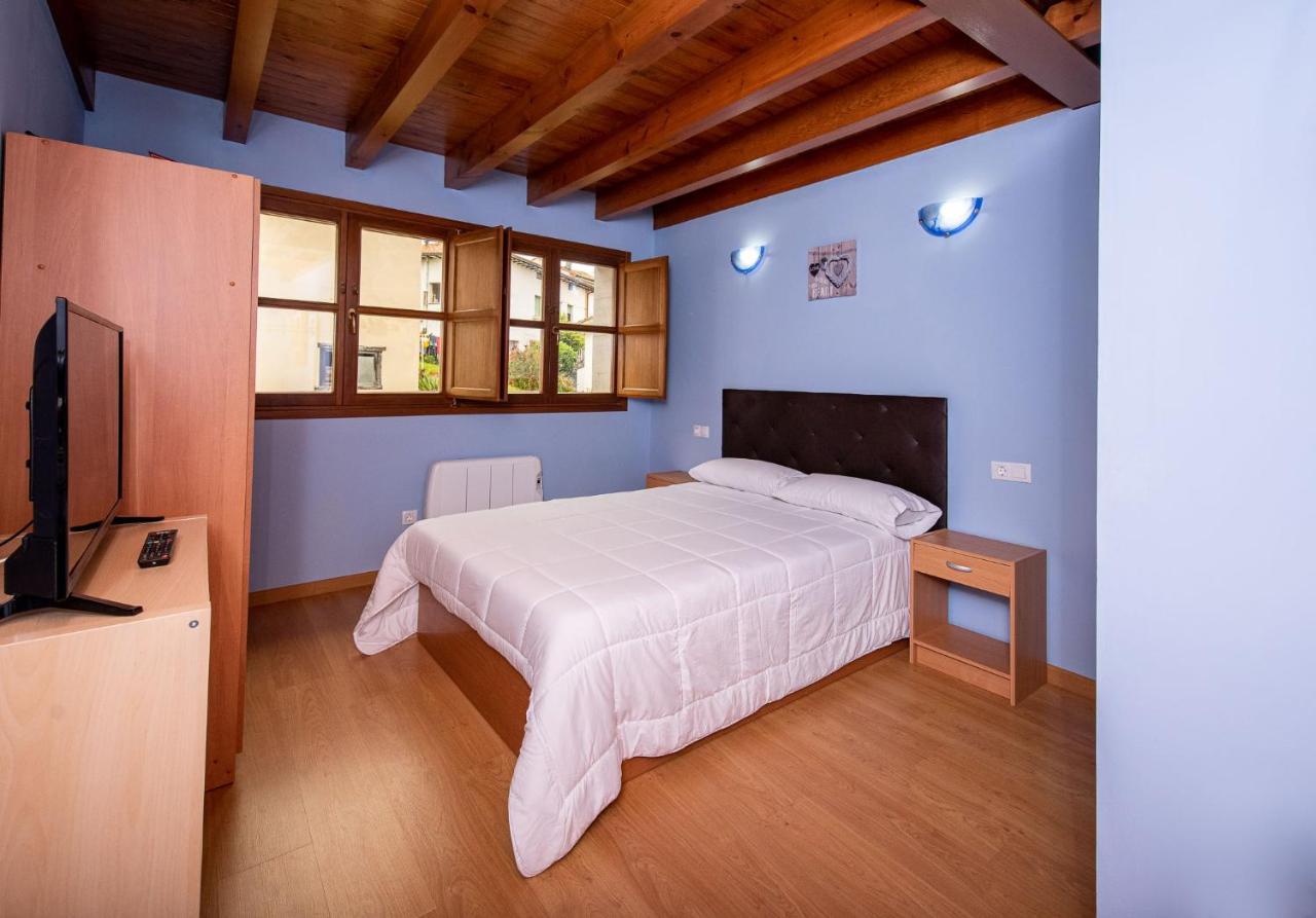 Casa Marivi Hotel Niembro Bagian luar foto